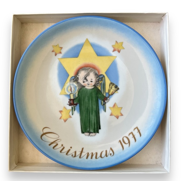 Schmid 1977 Christmas Plate Limited Edition Sister Bertha Hummel with Box - Picture 2 of 10